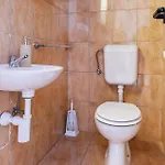 3 Bedroom Awesome In *