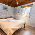 3 Bedroom Awesome In * Medvida