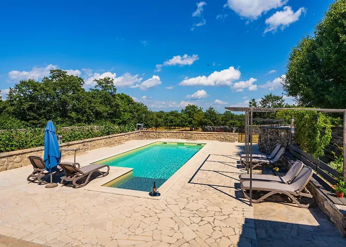 3 Bedroom Pet Friendly In Ferienhaus