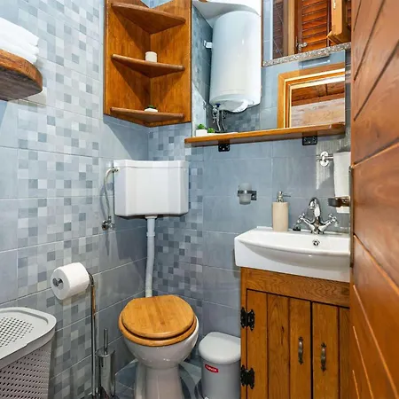 Casa de Férias 3 Bedroom Awesome In Medvida