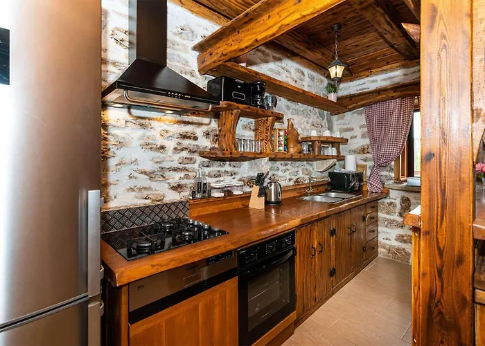 3 Bedroom Pet Friendly In